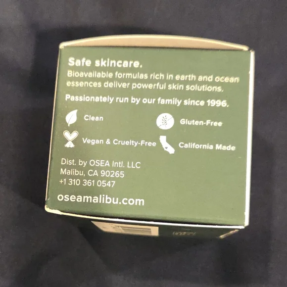 Osea Undaria Algae Body Butter Luxurious Skincare - Picture 3 of 5
